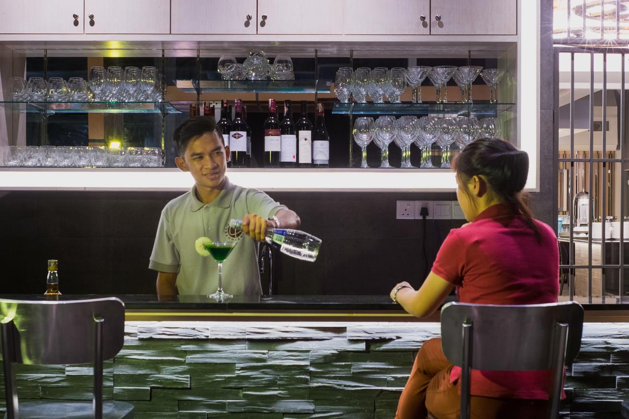 Hotel Labuan Point Ngoại thất bức ảnh