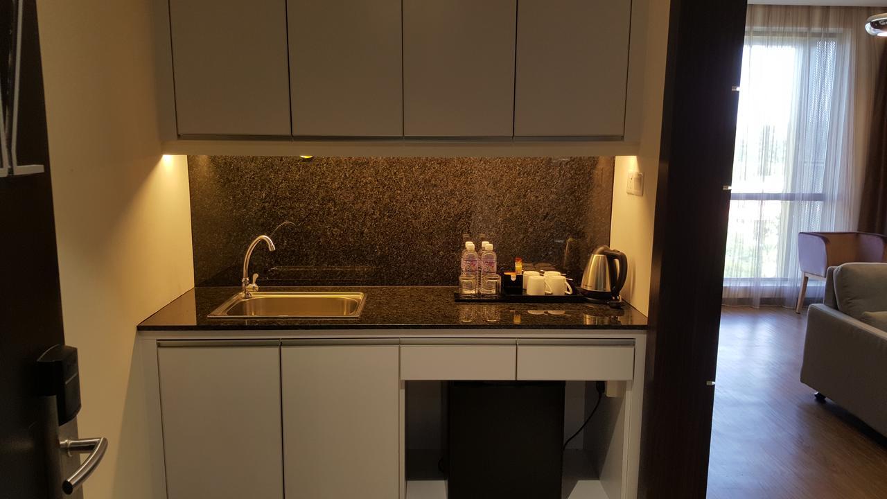 Hotel Labuan Point Ngoại thất bức ảnh